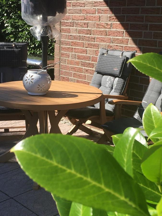Apartamento Haus Rose Ribnitz-Damgarten Exterior foto